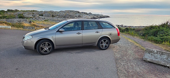 Nissan Primera 3 of 12