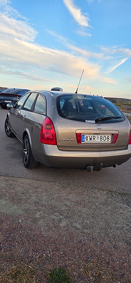 Nissan Primera 2 of 12