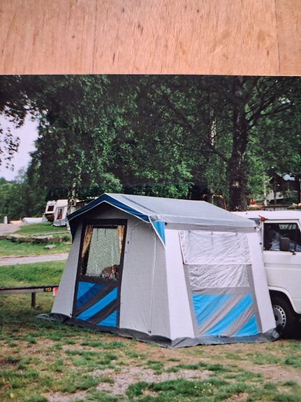 Volkswagen Caravelle 5 of 5