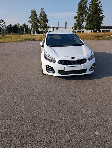 Kia Ceed 4 of 23
