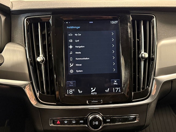 Volvo V90 21 of 27