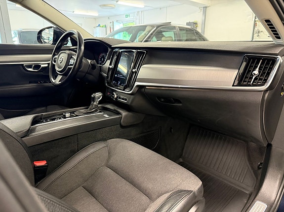 Volvo V90 15 of 27