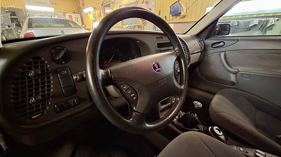 Saab 9-3 10 of 16