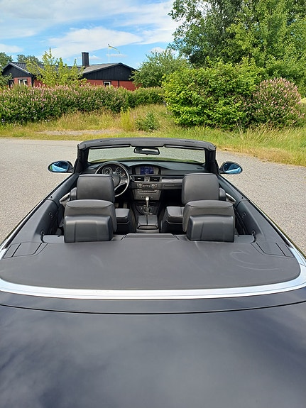 BMW 335i 7 of 11