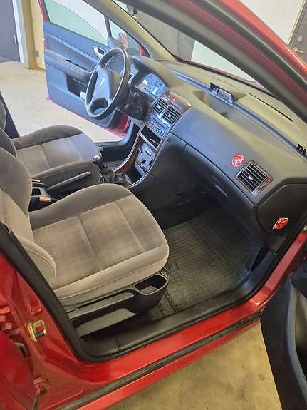 Peugeot 307 4 of 4