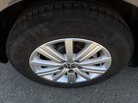Volkswagen Golf I 19 of 22