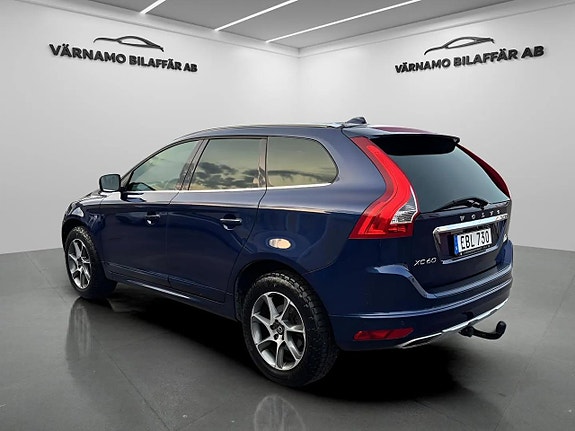 Volvo XC60 3 of 26