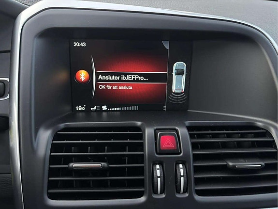 Volvo XC60 17 of 26