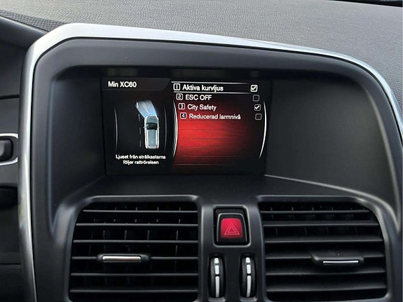 Volvo XC60 18 of 26