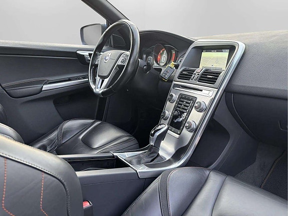 Volvo XC60 25 of 26