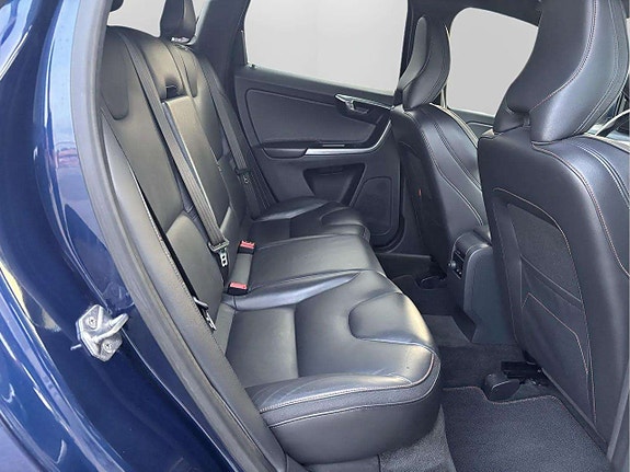 Volvo XC60 23 of 26