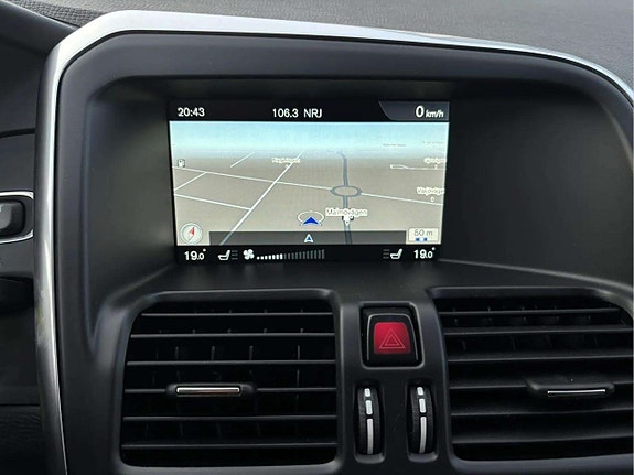 Volvo XC60 16 of 26