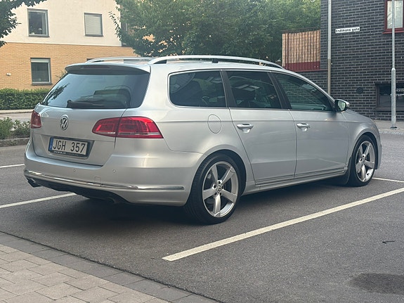 Volkswagen Passat 3 of 18