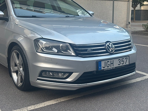 Volkswagen Passat 5 of 18