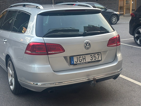 Volkswagen Passat 9 of 18