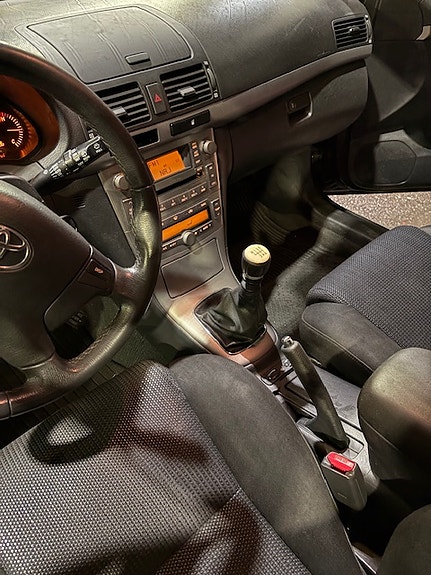 Toyota Avensis 6 of 7