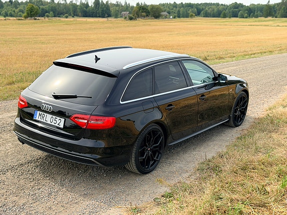 Audi A4 4 of 17