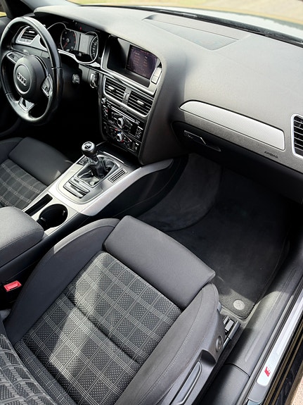 Audi A4 11 of 17