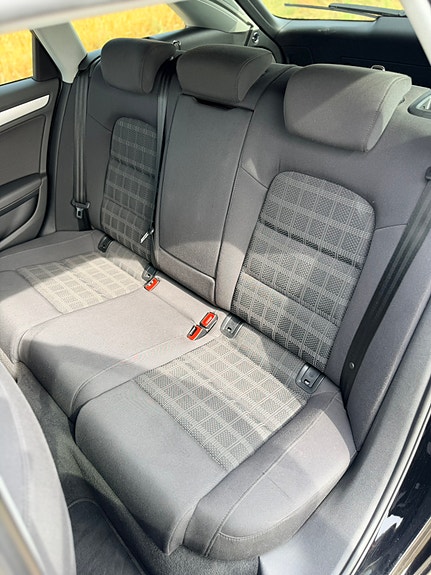 Audi A4 13 of 17