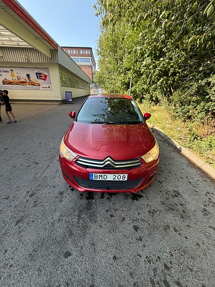 Citroen C4 7 of 12