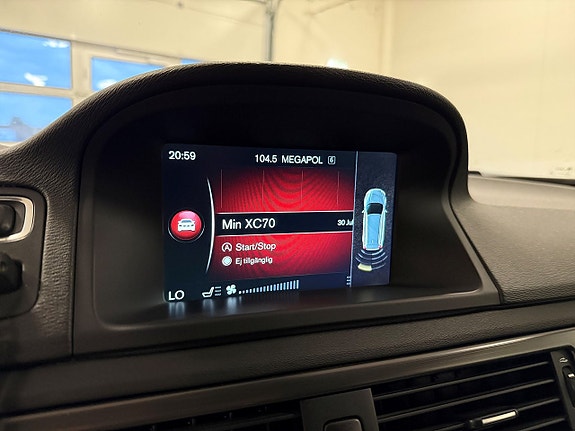 Volvo XC70 10 of 21