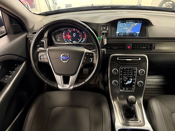 Volvo XC70 14 of 21