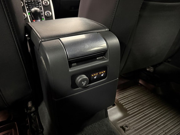 Volvo XC70 12 of 21