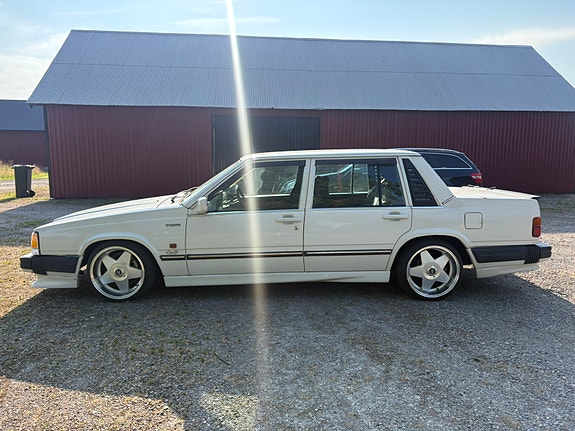 Volvo 740 2 of 3