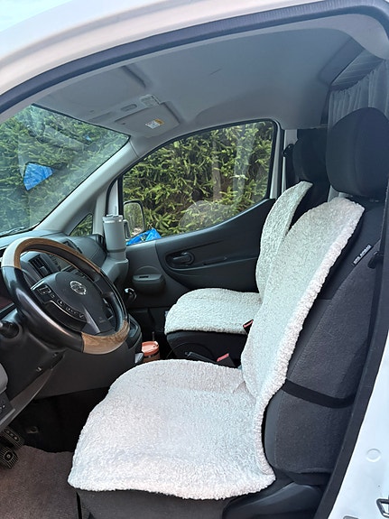 Nissan NV200 8 of 9