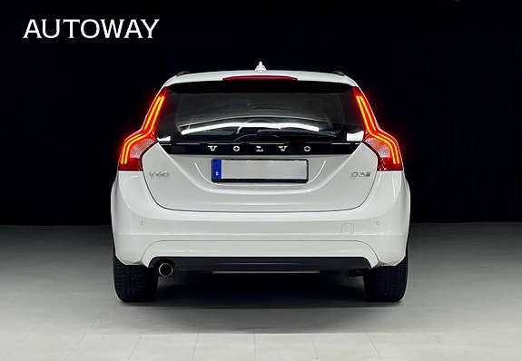 Volvo V60 5 of 14