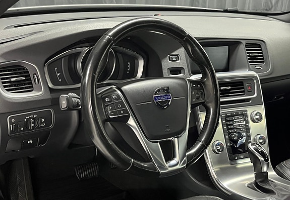 Volvo V60 8 of 14
