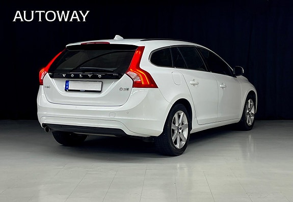 Volvo V60 4 of 14