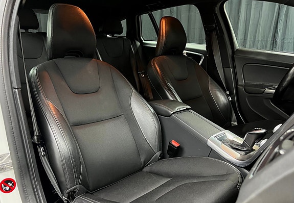 Volvo V60 10 of 14