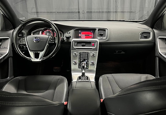 Volvo V60 9 of 14