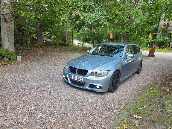 BMW 325d 2 of 7