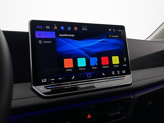 Volkswagen Tiguan 23 of 28