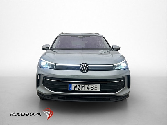 Volkswagen Tiguan 2 of 28