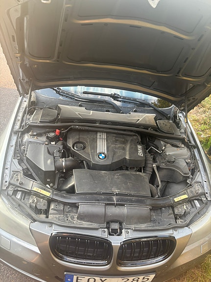 BMW 320d 6 of 6