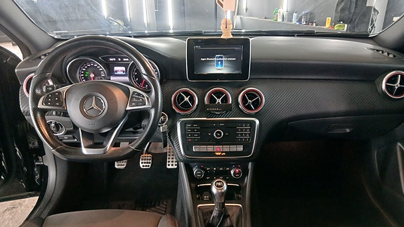Mercedes-Benz A180 11 of 15