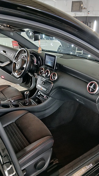 Mercedes-Benz A180 12 of 15