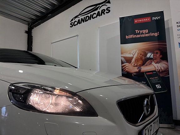 Volvo V40 4 of 30