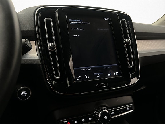 Volvo XC40 24 of 27
