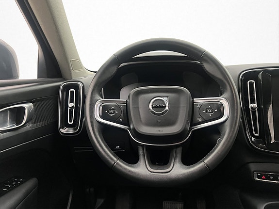 Volvo XC40 10 of 27