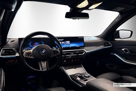 BMW 330e 13 of 30