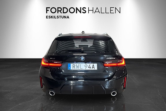 BMW 330e 7 of 30