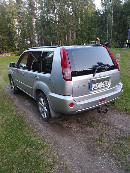 Nissan X-Trail 4 of 4
