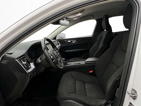 Volvo V60 9 of 30