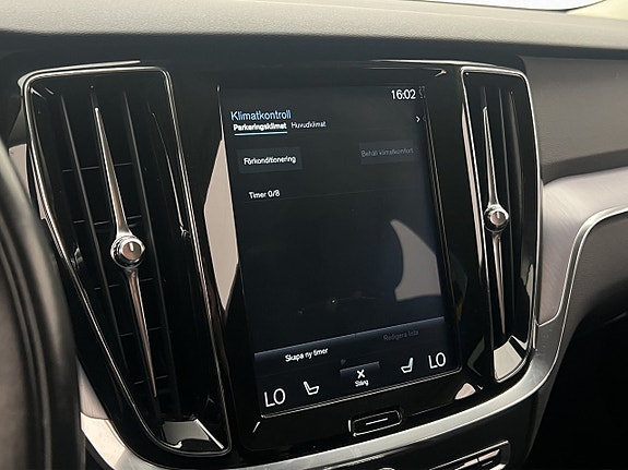 Volvo V60 22 of 30