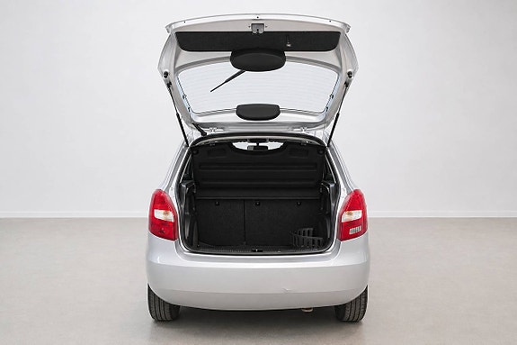 Skoda Fabia 8 of 26