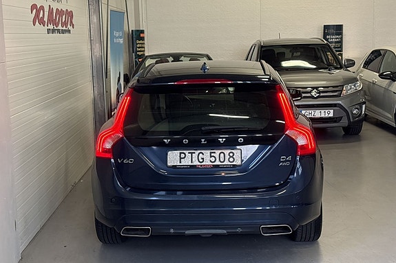 Volvo V60 8 of 23
